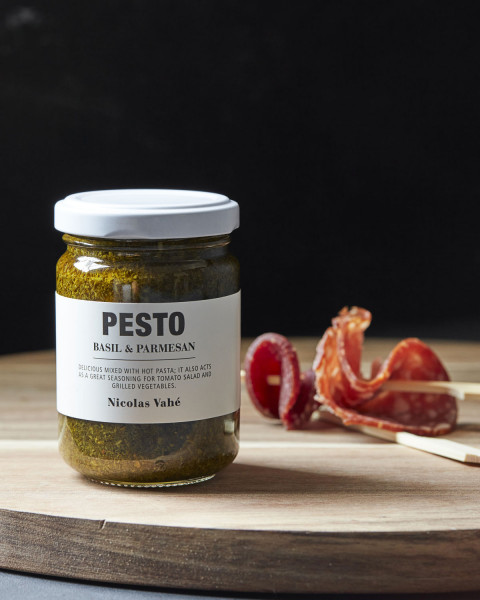 Pesto, Basilikum & Parmesan, 135 g.